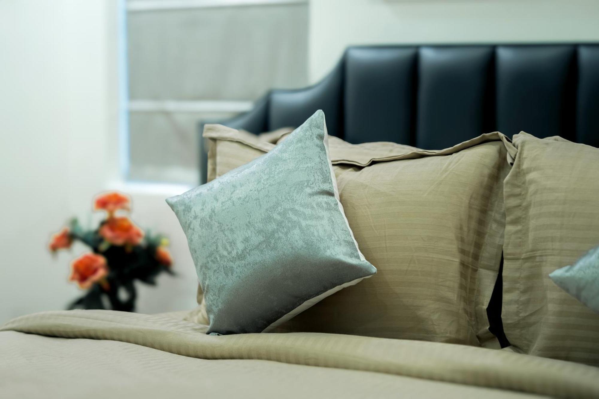 Hotel Euphoria Airport Zone Hyderabad Exteriör bild