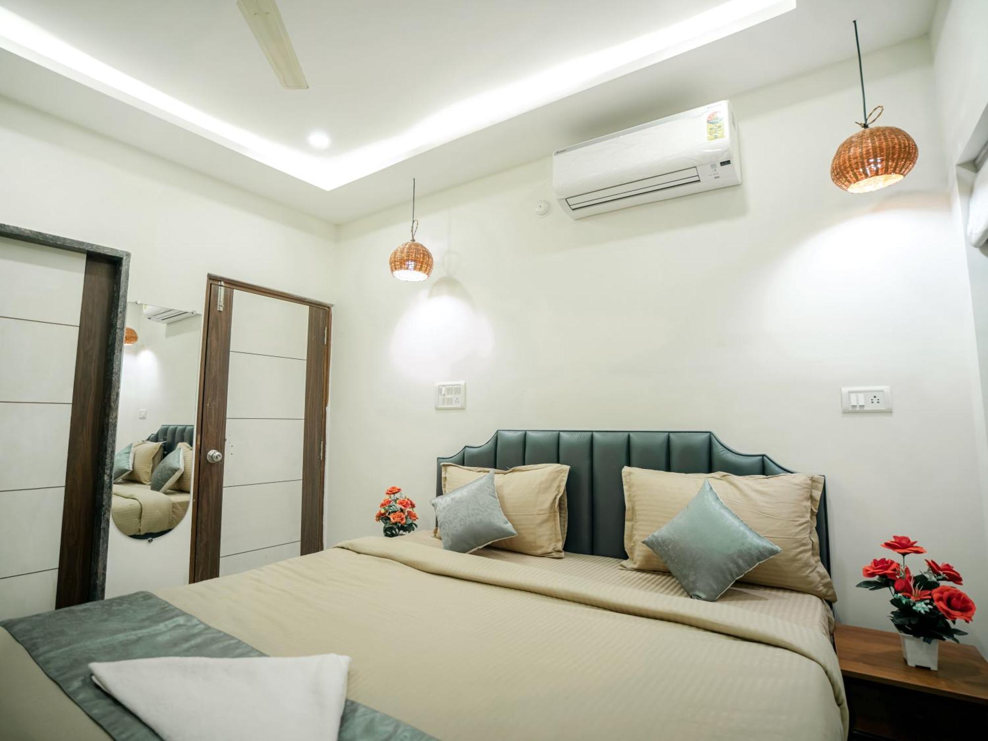 Hotel Euphoria Airport Zone Hyderabad Exteriör bild