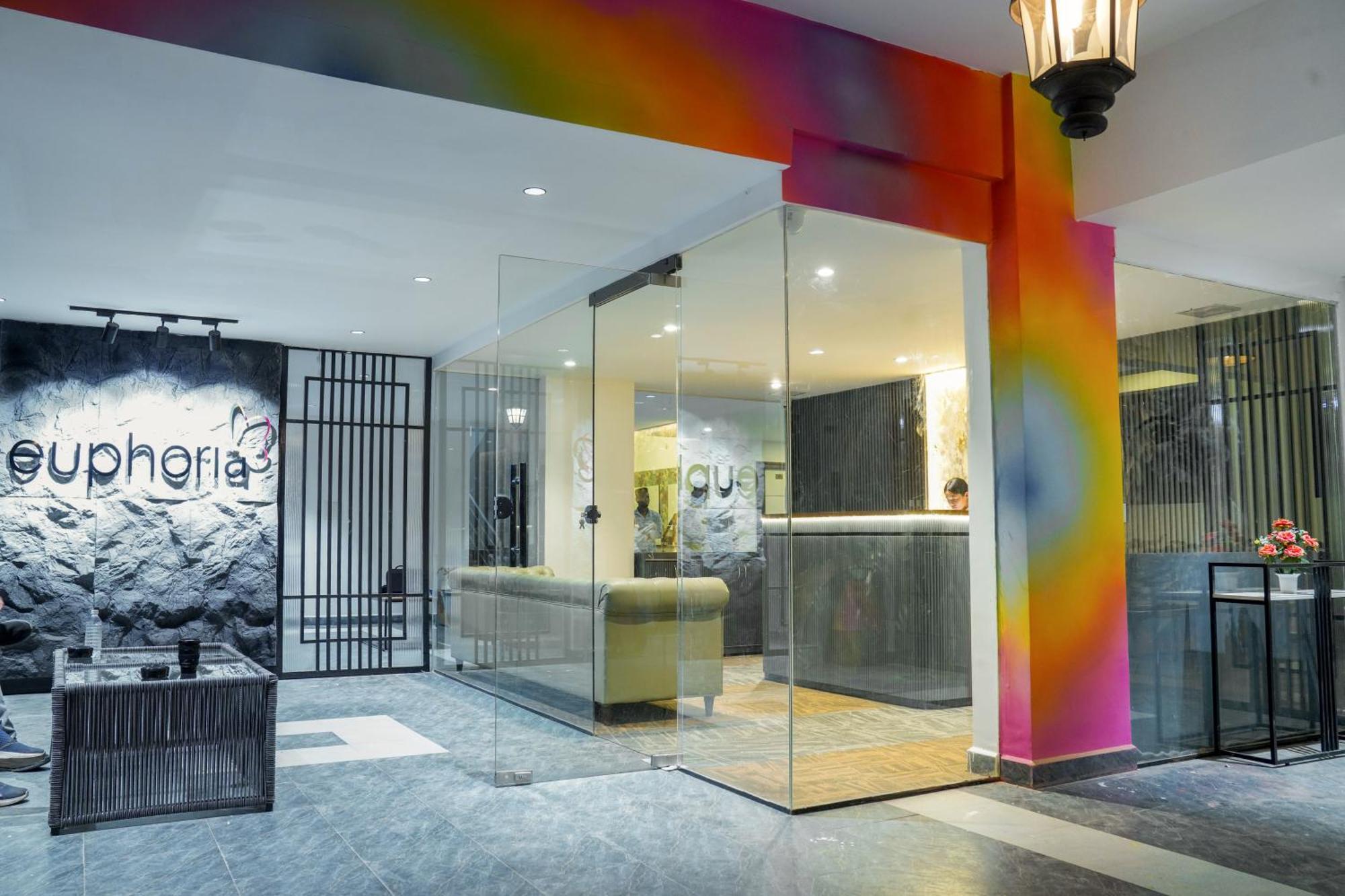 Hotel Euphoria Airport Zone Hyderabad Exteriör bild